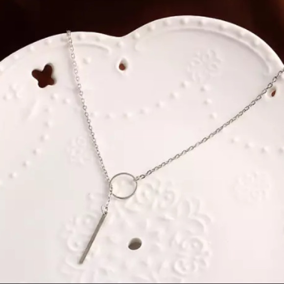 NEW!💙💎MODERN SILVERY BAR CIRCLE NECKLACE💎💙LOVE - Picture 2 of 8